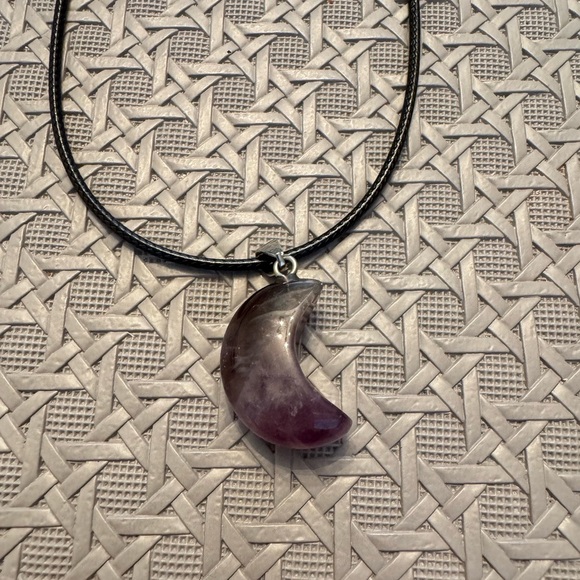 Elegant Amethyst Purple Pendant Necklace - Picture 2 of 4